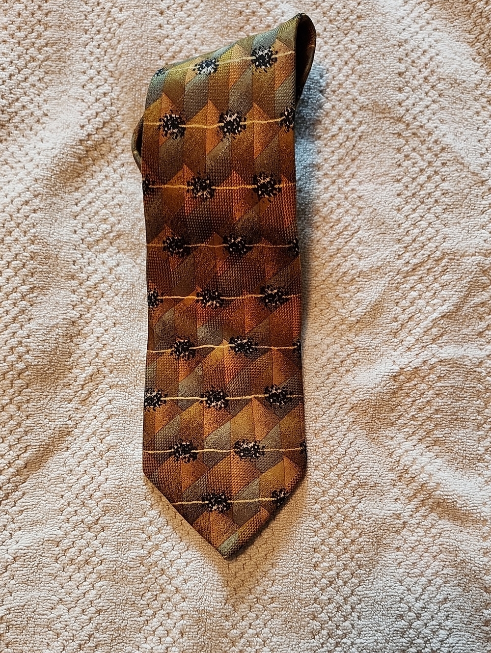 Stefano Milano 100% Silk Mens Geometric Olive & Brown Patterned Silk Tie 0185